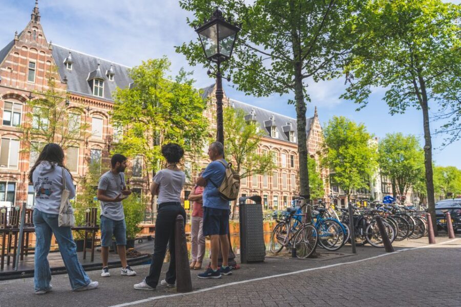 Amsterdam Small-Group Walking Tour - Price and value: why about $20 can feel like more than it costs