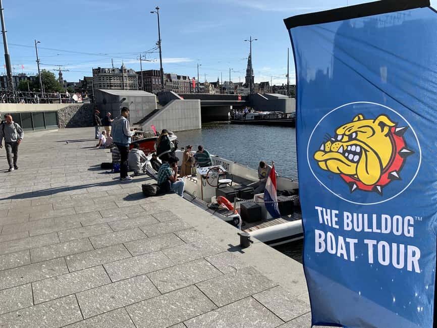 Amsterdam: The Bulldog Boat Smoke and Booze Cruise - The Route: From Canal Belt Highlights Toward the Amstel River