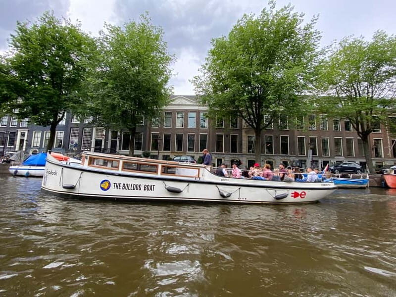 Amsterdam: The Bulldog Boat Smoke and Booze Cruise - Boarding, Boat Comfort, and the Half-Open Reality Check