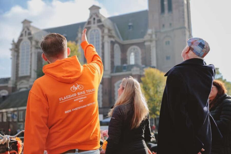 Amsterdam: Top Highlights Guided Bike Tour EN/DE/ES/FR/IT/CN - What you get for $26: bike, guide, snack, and time-saving focus