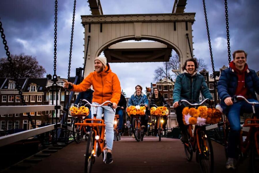 Amsterdam: Top Highlights Guided Bike Tour EN/DE/ES/FR/IT/CN - Should you book this bike tour?