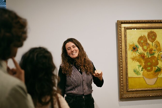 Amsterdam: Van Gogh Museum Guided Tour & Entry Ticket (Max 6 ppl) - Finding the meeting point and getting in with a mobile ticket
