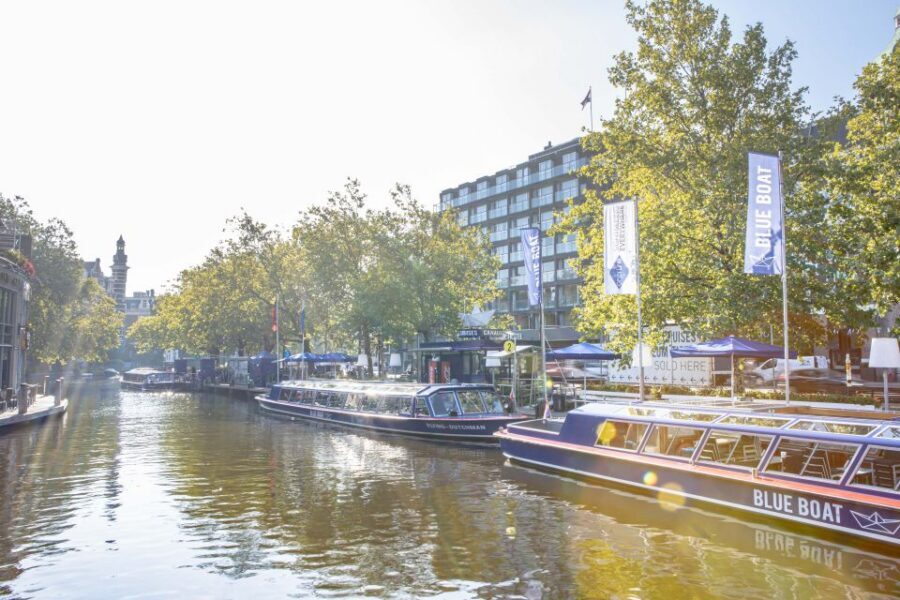 Amsterdam: Van Gogh Museum Ticket and City Canal Cruise - Kids Cruise and Photo Moments Families Actually Care About