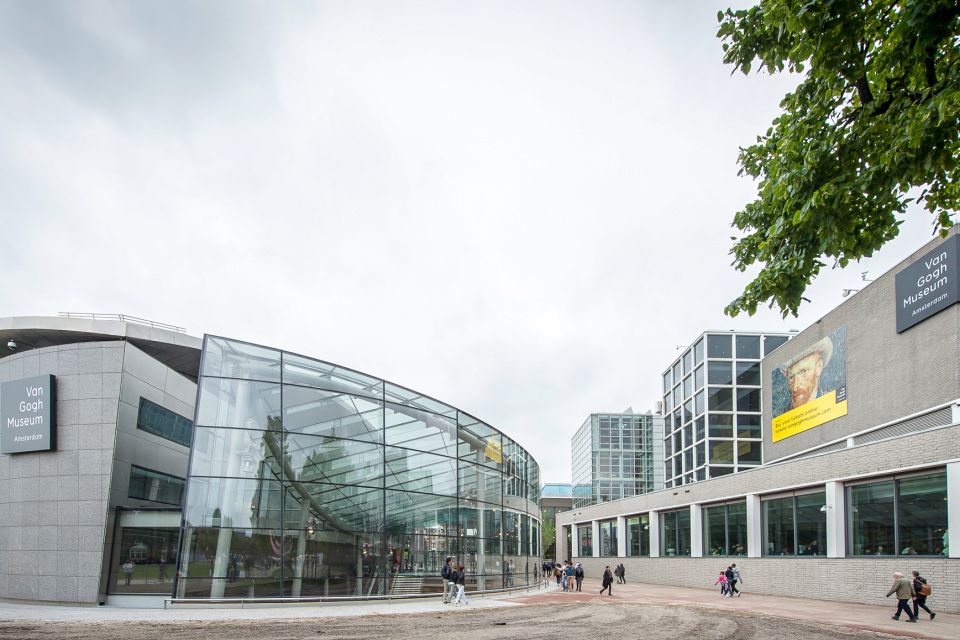 Amsterdam: Van Gogh Museum Ticket & Canal Cruise - What the 1-hour canal cruise actually delivers (and why it feels worth it)