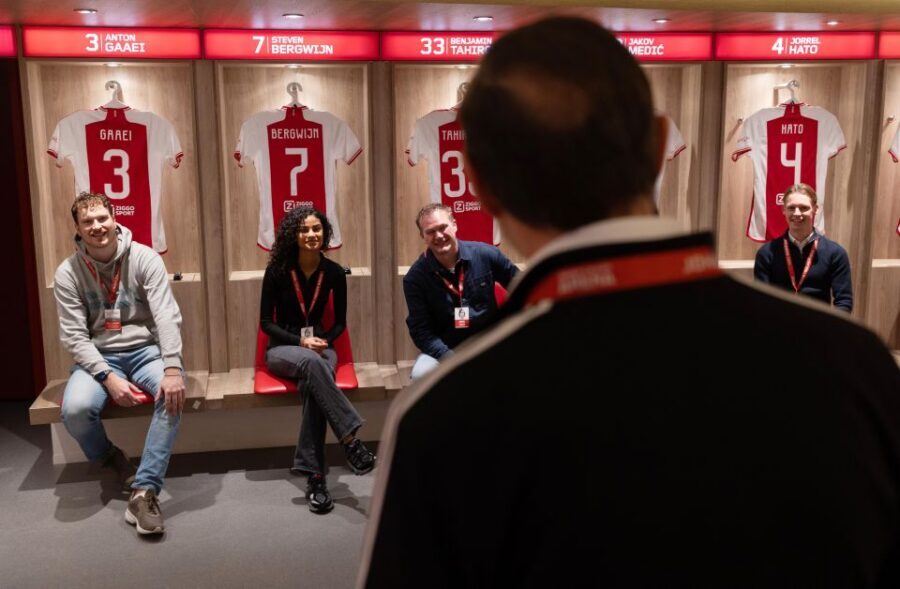 Amsterdam: VIP Johan Cruijff ArenA Tour with Drink and Scarf - Timing, meeting point, and getting there without stress
