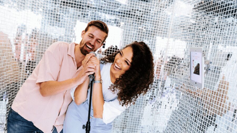 Amsterdam: WONDR Immersive Playground Experience Ticket - Your visit flow: lockers, rules, and how to pack smart