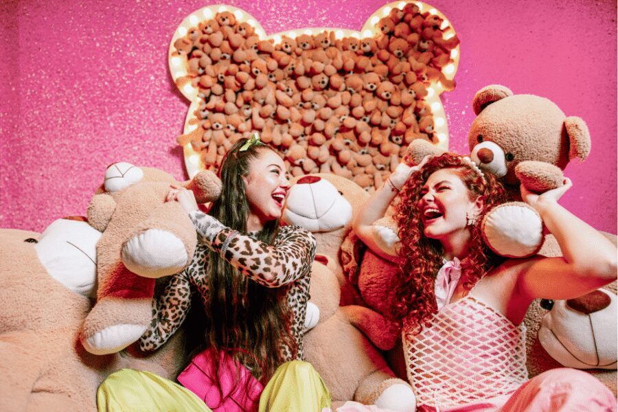 Amsterdam: WONDR Immersive Playground Experience Ticket - The ball pit and confetti rooms: the big energy, up close