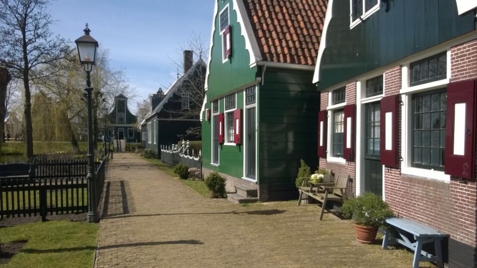 Amsterdam: Zaanse Schans 3-Hour Small Group Tour - Dutch Gouda Cheese Tasting: Learning Without the Lecture