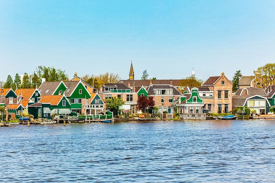 Amsterdam: Zaanse Schans, Edam, Volendam & Marken Bus Tour - Edam and Cheese Tasting: More Than a Marketing Stop