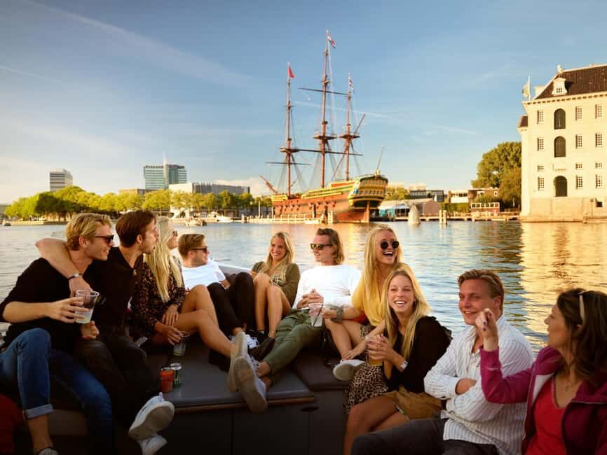 Amsterdam:1.5-Hour Canal Cruise local Guide, Drinks & Snacks - Quick highlights