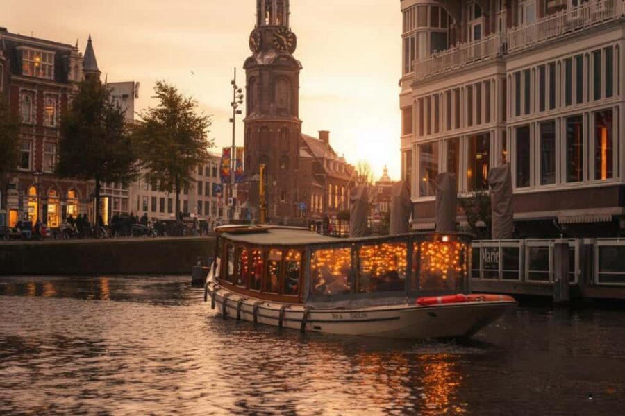 Amsterdam:1.5-Hour Canal Cruise local Guide, Drinks & Snacks - Drinks, Dutch snacks, and why this bundle is smart value