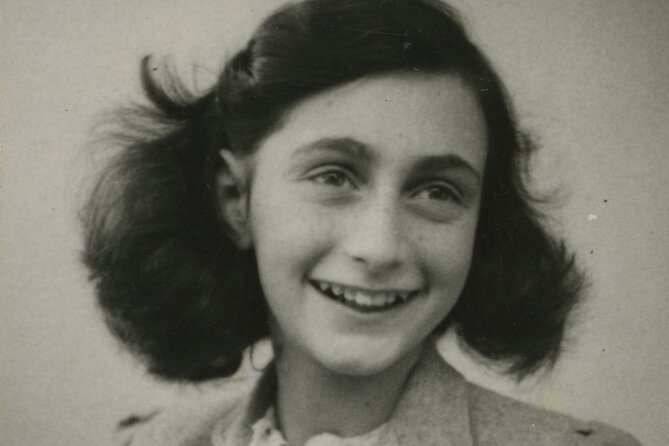 Anne Frank and the Jewish History of Amsterdam Private Tour - Portugese Synagogue: Starting With a Site Still in Use