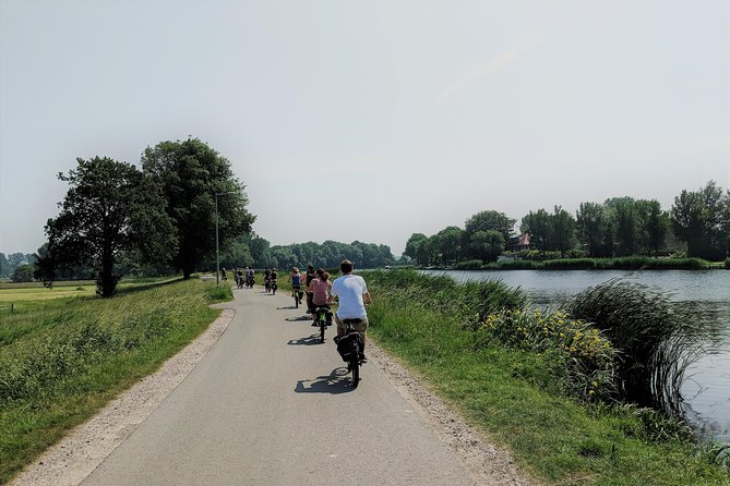 Countryside Bike Tour from Amsterdam: Cheese, Clogs & a Windmill - Timing, Weather, and Wind: How to Stay Comfortable in Open Country