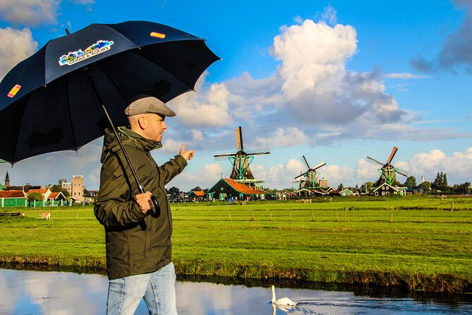 Day Trip to Zaanse Schans, Edam, Volendam and Marken from Amsterdam - Marken Village Lanes and the Weather-Swap Rule