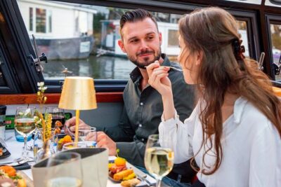 Dinner Canal Cruise Amsterdam: 4-Courses Including Drinks - The canal belt under UNESCO: the classic Amsterdam loop