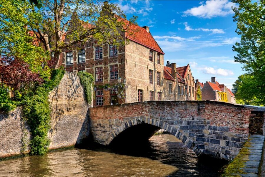 From Amsterdam: Bruges Day Trip in English with Boat Option - Who Should Book This Bruges Day Trip (and Who Should Skip It)