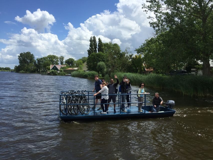 From Amsterdam: Countryside Bike Tour - From Amsterdam to the IJ-lake ferry: the start matters