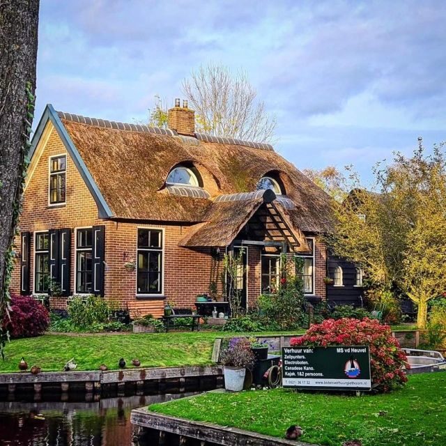 From Amsterdam: Giethoorn & Zaanse Schans Tour w/ Small Boat - From Amsterdam to Two Icons: Why This Day Tour Works