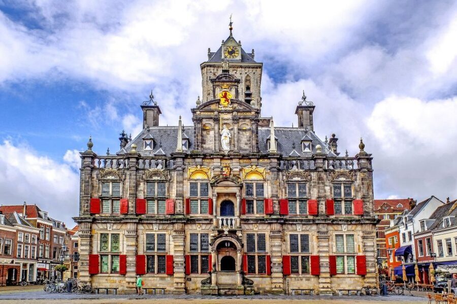 From Amsterdam: Guided Trip to Rotterdam, Delft & The Hague - Delft Old Town Time: Canals, Churches, and the Town Hall