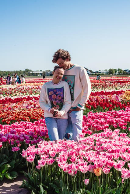 From Amsterdam: Keukenhof Gardens & Tulip Experience Tour - The drive to Lisse and bulb-field area: why timing can be everything