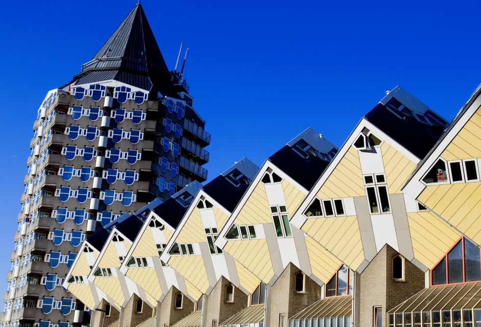 From Amsterdam: Rotterdam and The Hague Tour in Spanish - Cube Houses and the odd-angled genius of Piet Blom