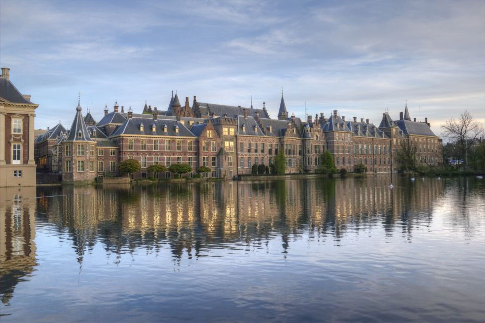 From Amsterdam: Rotterdam and The Hague Tour in Spanish - The River Meuse and Rotterdam’s skyline: your panoramic payoff