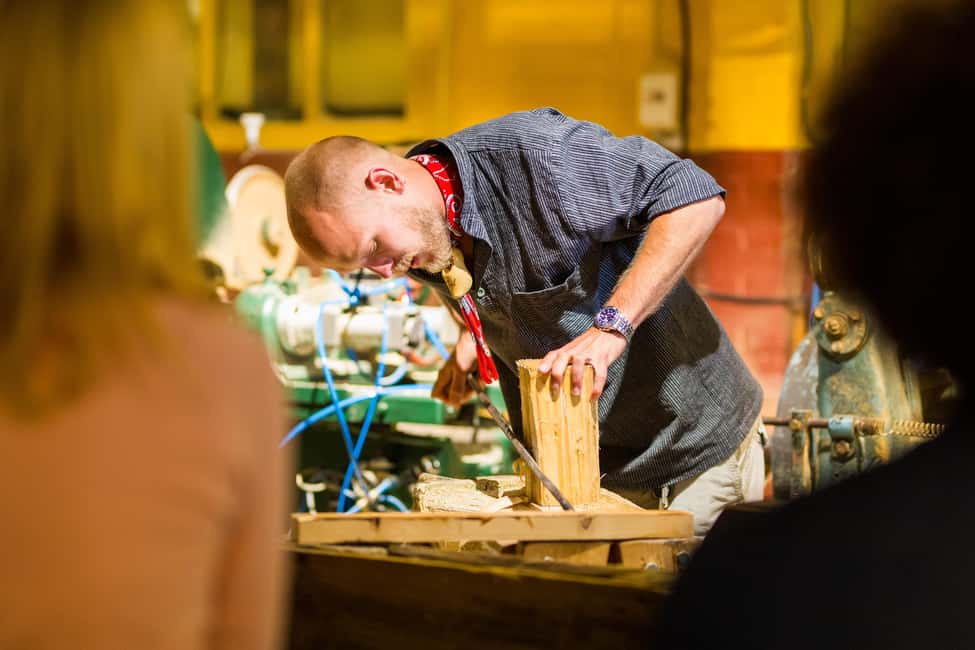 From Amsterdam: Zaanse Schans, Volendam, and Marken Day Trip - Wooden shoe factory: the craft stop that makes the Netherlands make sense