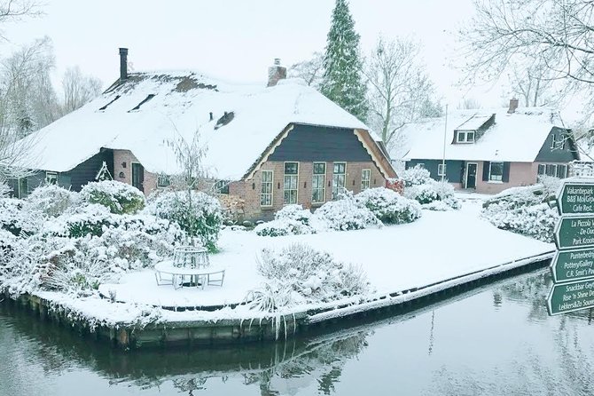 Giethoorn Day Tour from Amsterdam with Small Boat Ride - Lunch and Free Time: The Part You Can Make Great (or Just Okay)