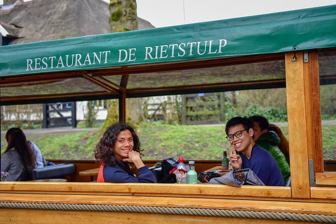 Giethoorn Guided DayTrip from Amsterdam - Guides, group size, and why some tours feel smoother