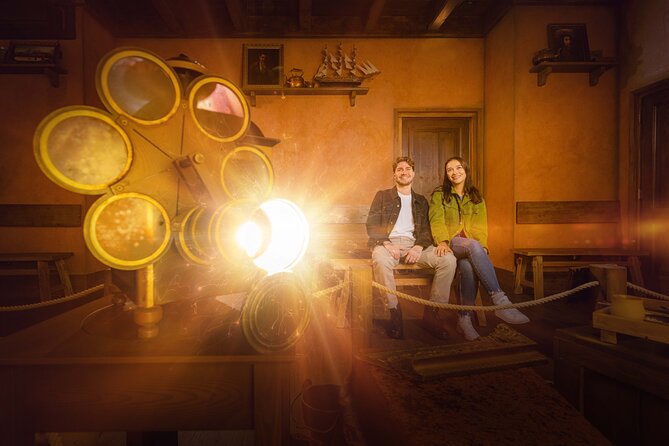 Rembrandts Experience Amsterdam Admission Ticket - Inside the show: how the reconstructed studio experience plays out