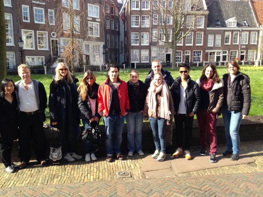 Sprechen Sie Gras? German Tour of Amsterdam's Coffeeshops - Optional Red Light District Preview for €8: A Controlled Add-On