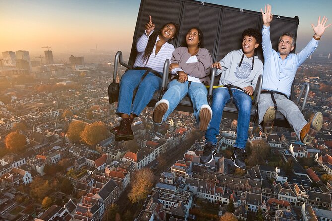 Ticket to The Ultimate 5D Flight Experience at THIS IS HOLLAND - Arrival and timing: making it easy from Amsterdam Centraal