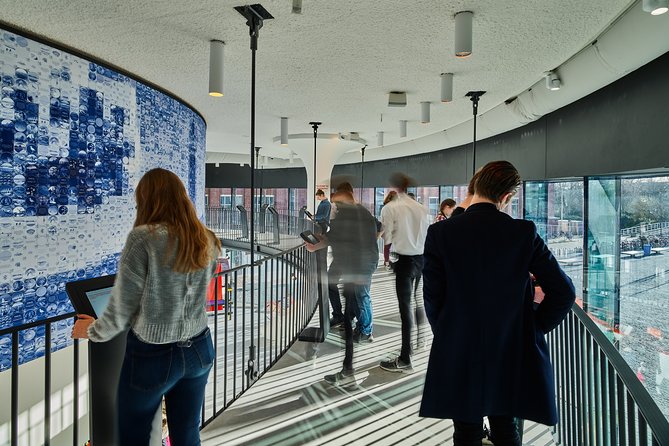 Ticket to The Ultimate 5D Flight Experience at THIS IS HOLLAND - The Holland lounge after the ride: turning views into understanding