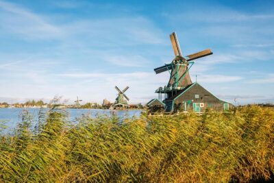 Windmill Tour from Amsterdam, Including Volendam & Marken - Where you meet (De Ruijterkade) and how the day stays simple