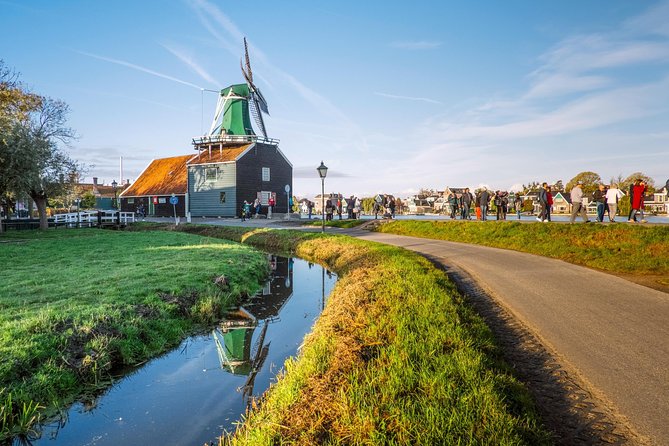 Windmill Tour from Amsterdam, Including Volendam & Marken - Marken by boat (all-inclusive): clogs, coastal air, and a timed visit