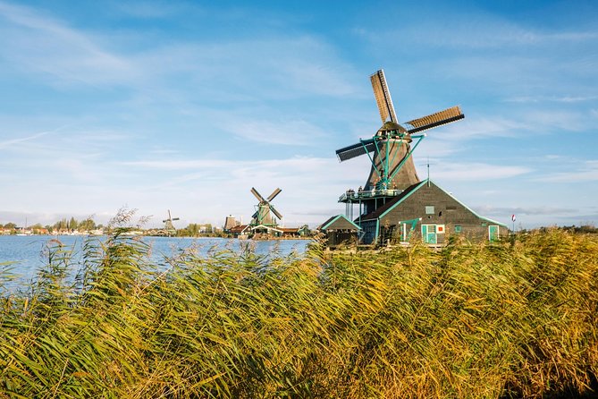 Windmill Tour from Amsterdam, Including Volendam & Marken - Where you meet (De Ruijterkade) and how the day stays simple